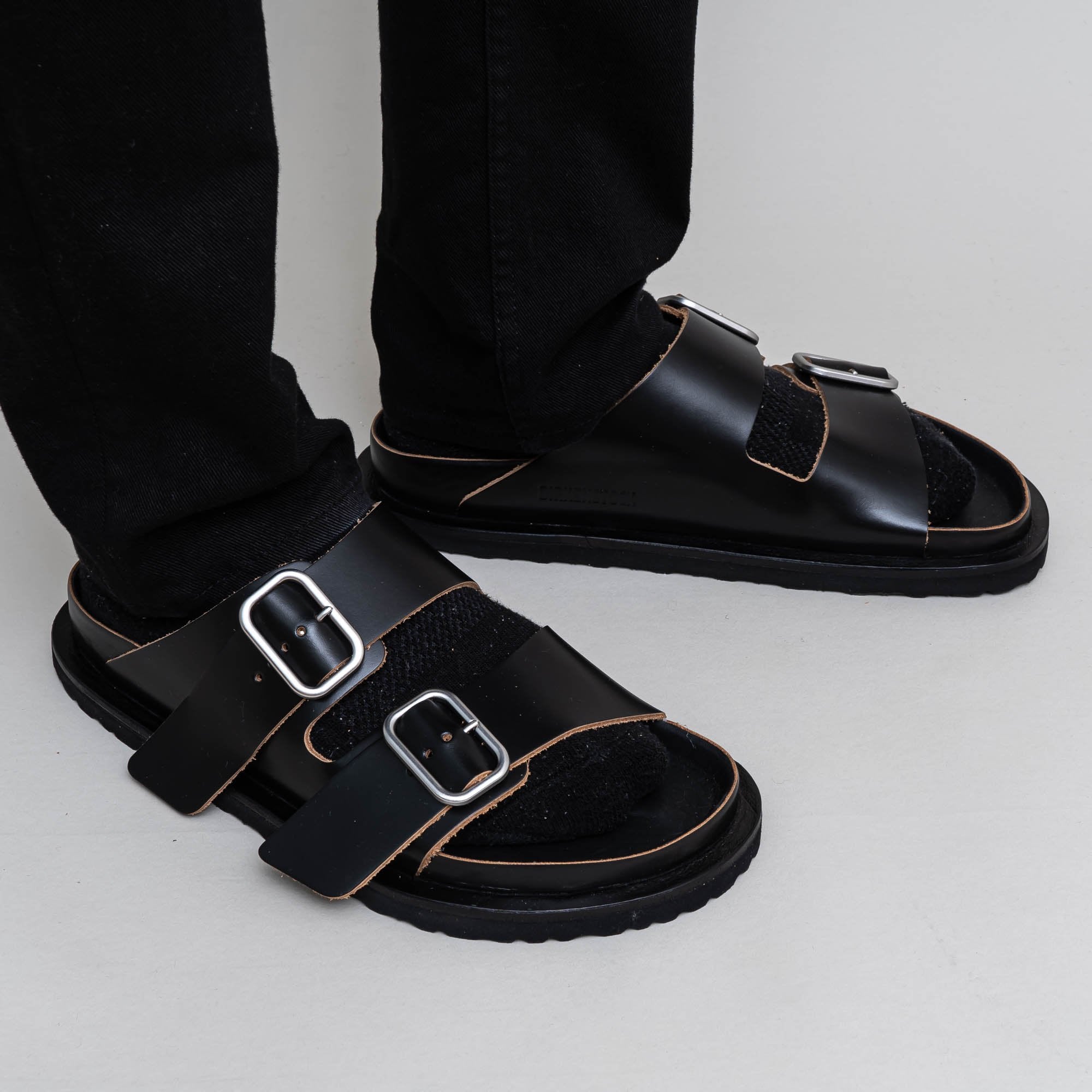 JIL SANDER x BIRKENSTOCK のコラボサンダル Arizona ブラックも入荷